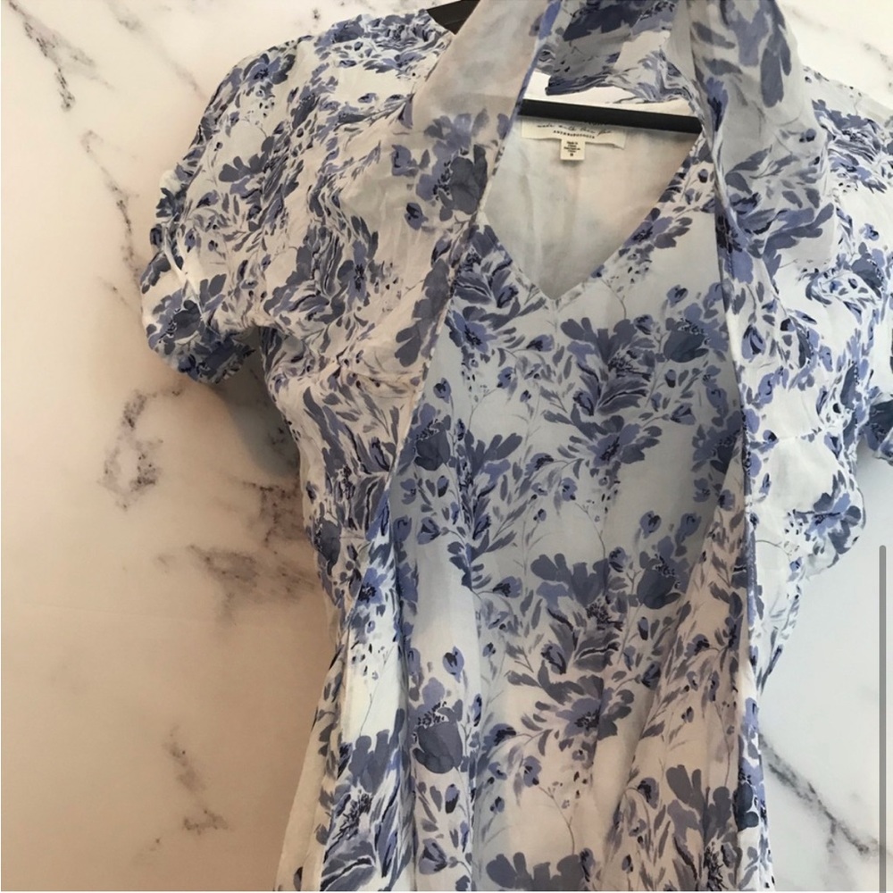 Cloth & Stone Vivian Tie front blue floral dress - Picture 3 of 6